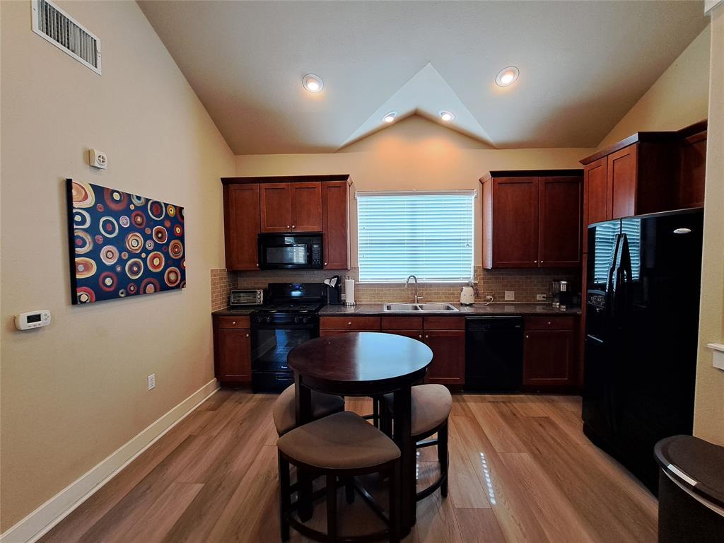 1601 Miriam Ave # 311, Austin, TX 78702