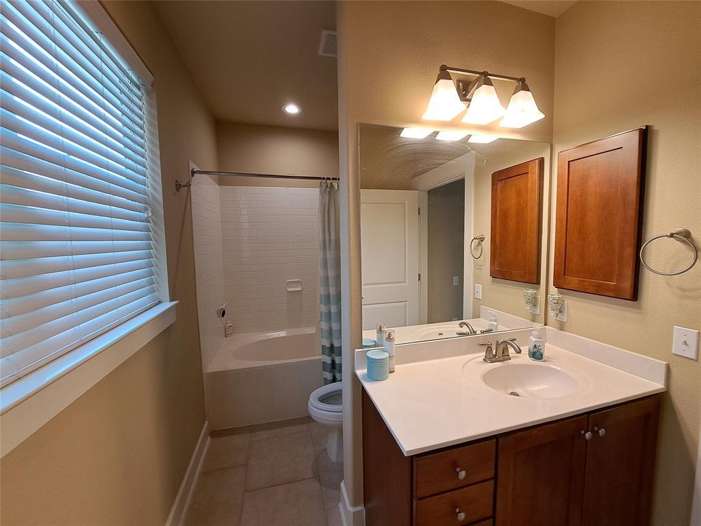 1601 Miriam Ave # 311, Austin, TX 78702