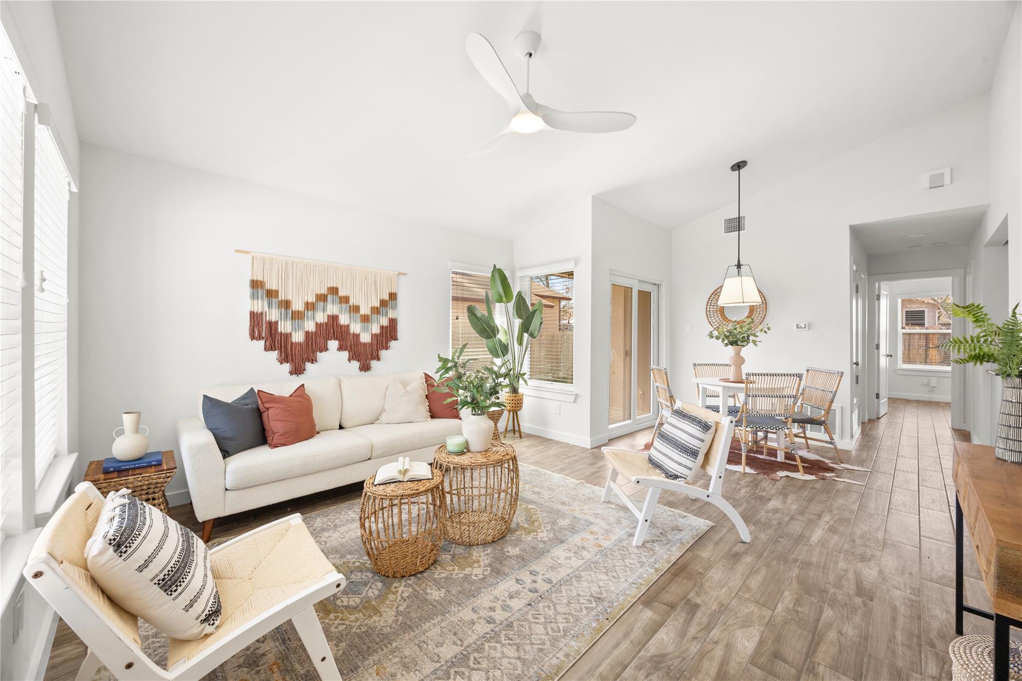 9710 Curlew Dr, Austin, TX 78748