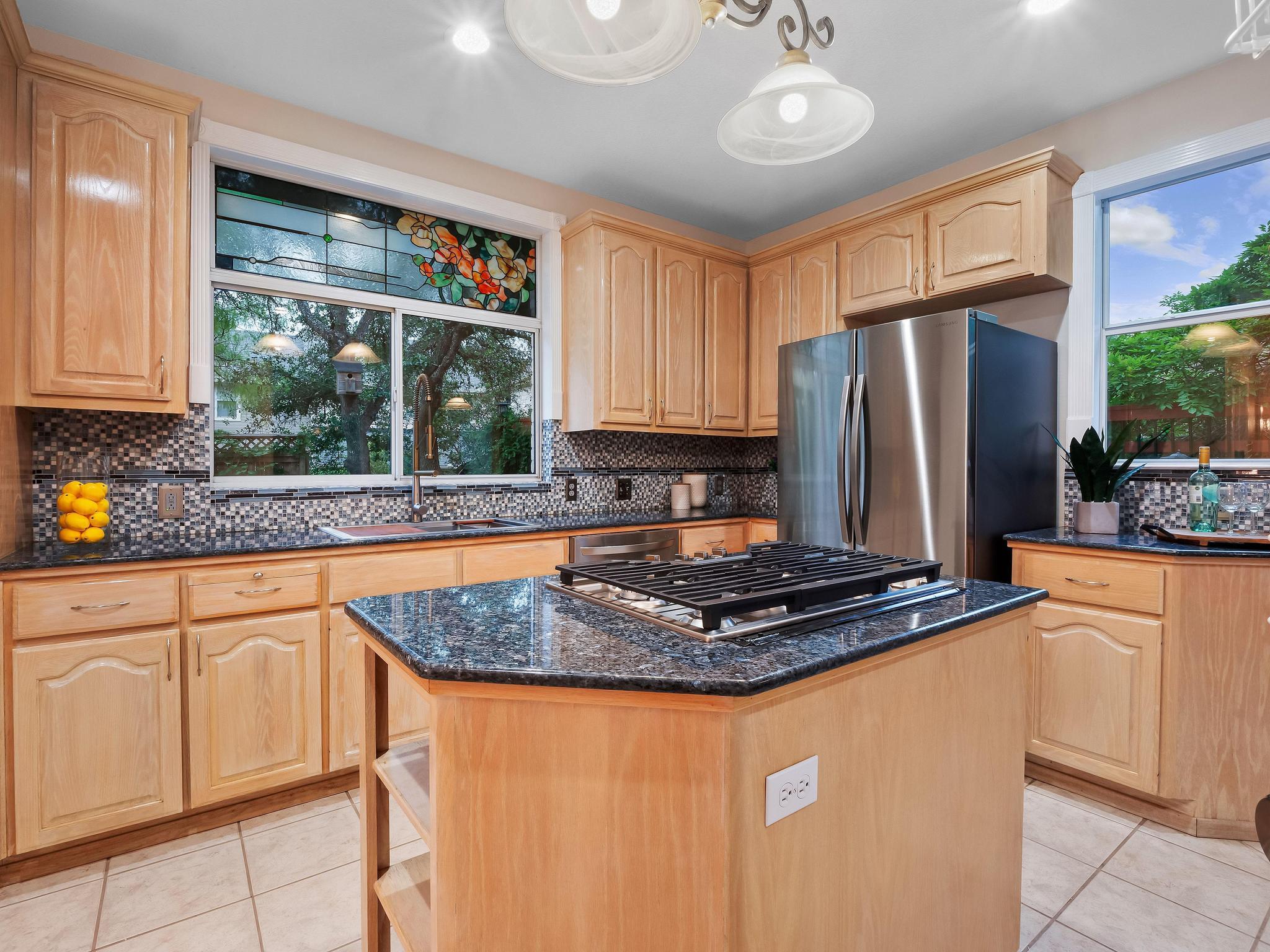 9402 Bluegrass Dr, Austin, TX 78759