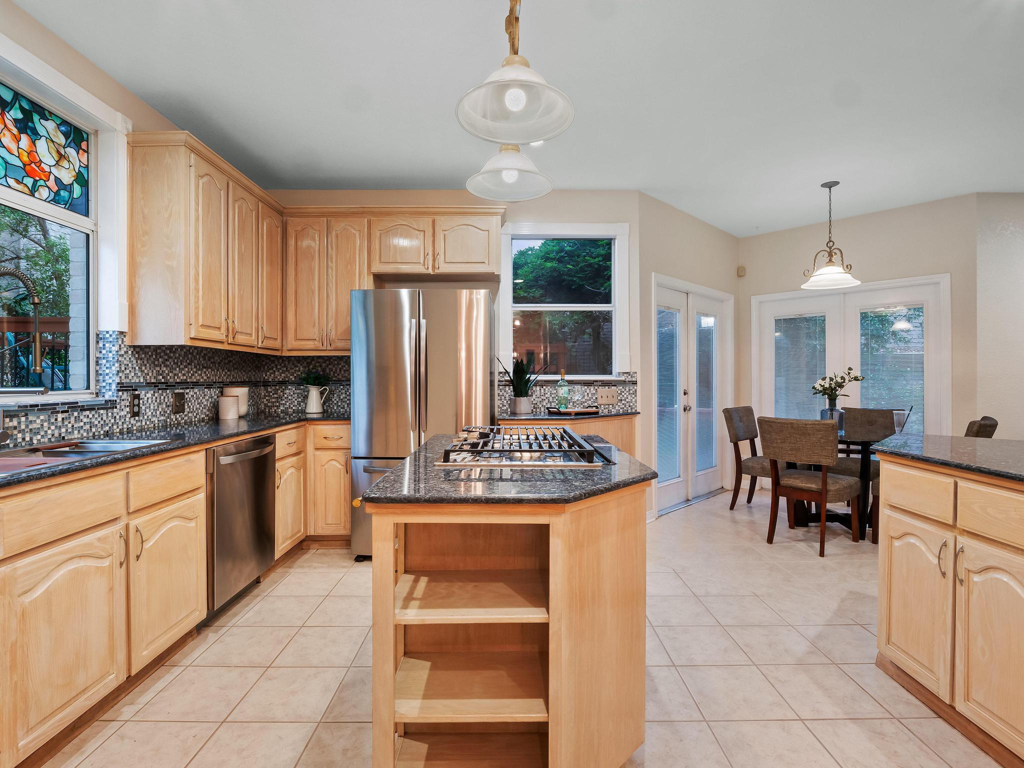 9402 Bluegrass Dr, Austin, TX 78759