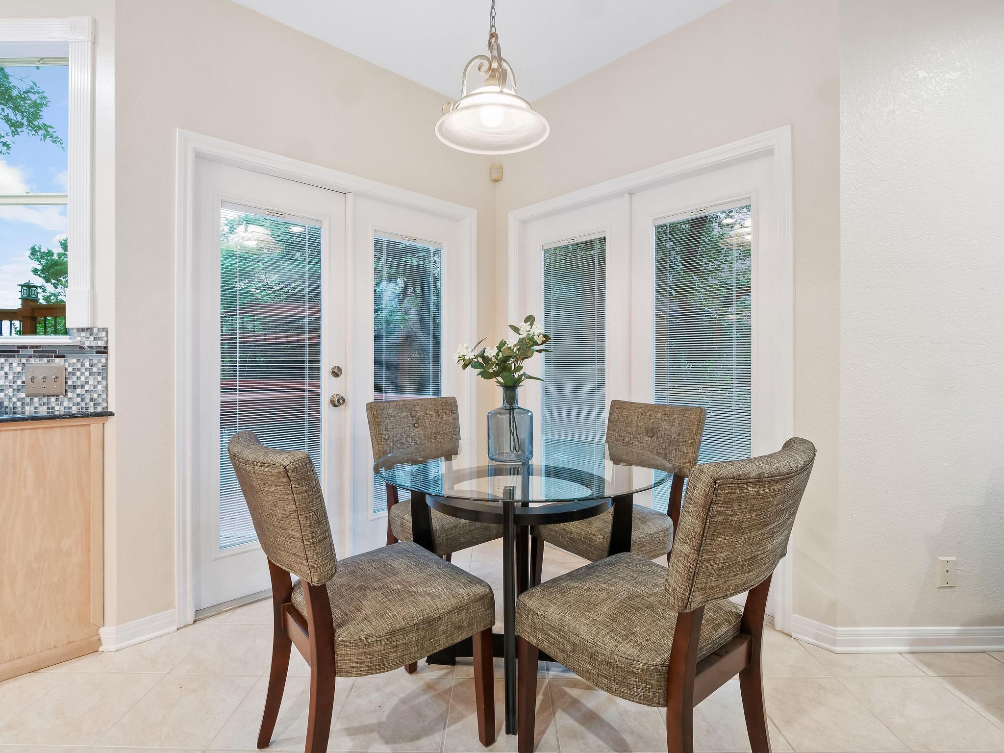 9402 Bluegrass Dr, Austin, TX 78759