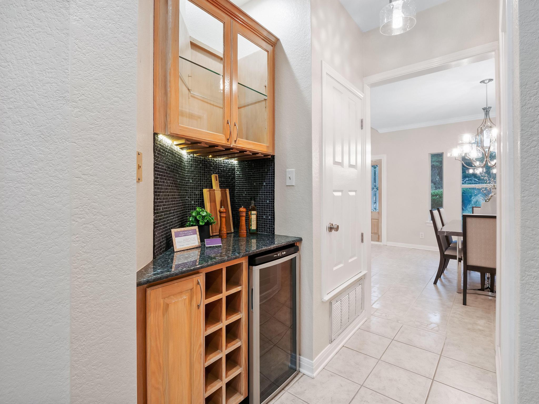 9402 Bluegrass Dr, Austin, TX 78759