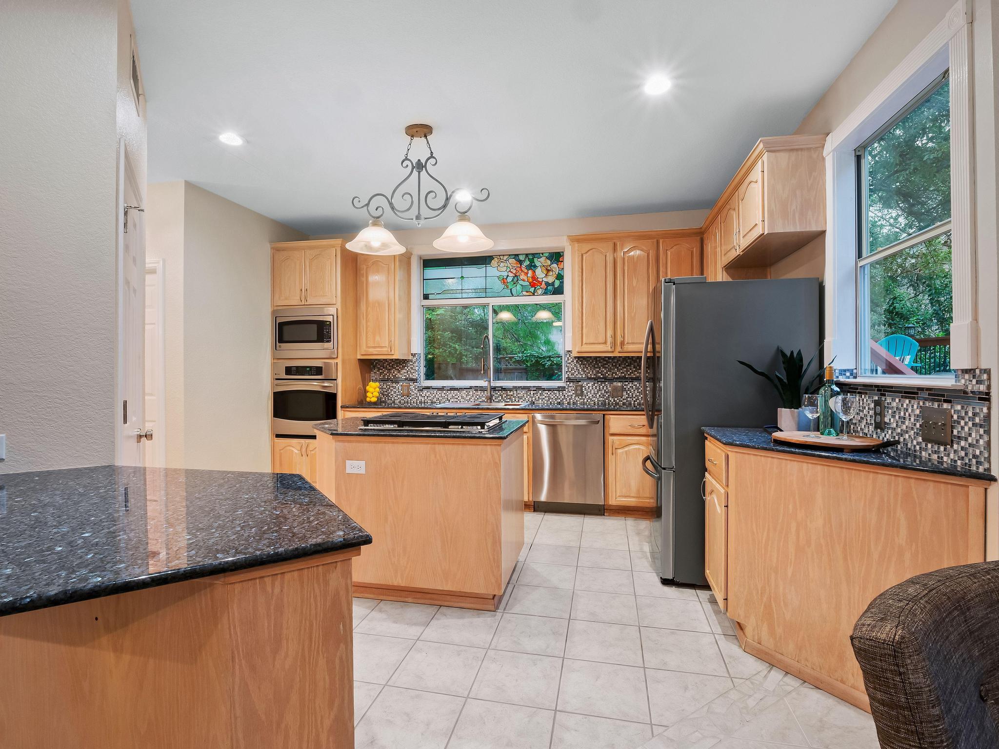 9402 Bluegrass Dr, Austin, TX 78759