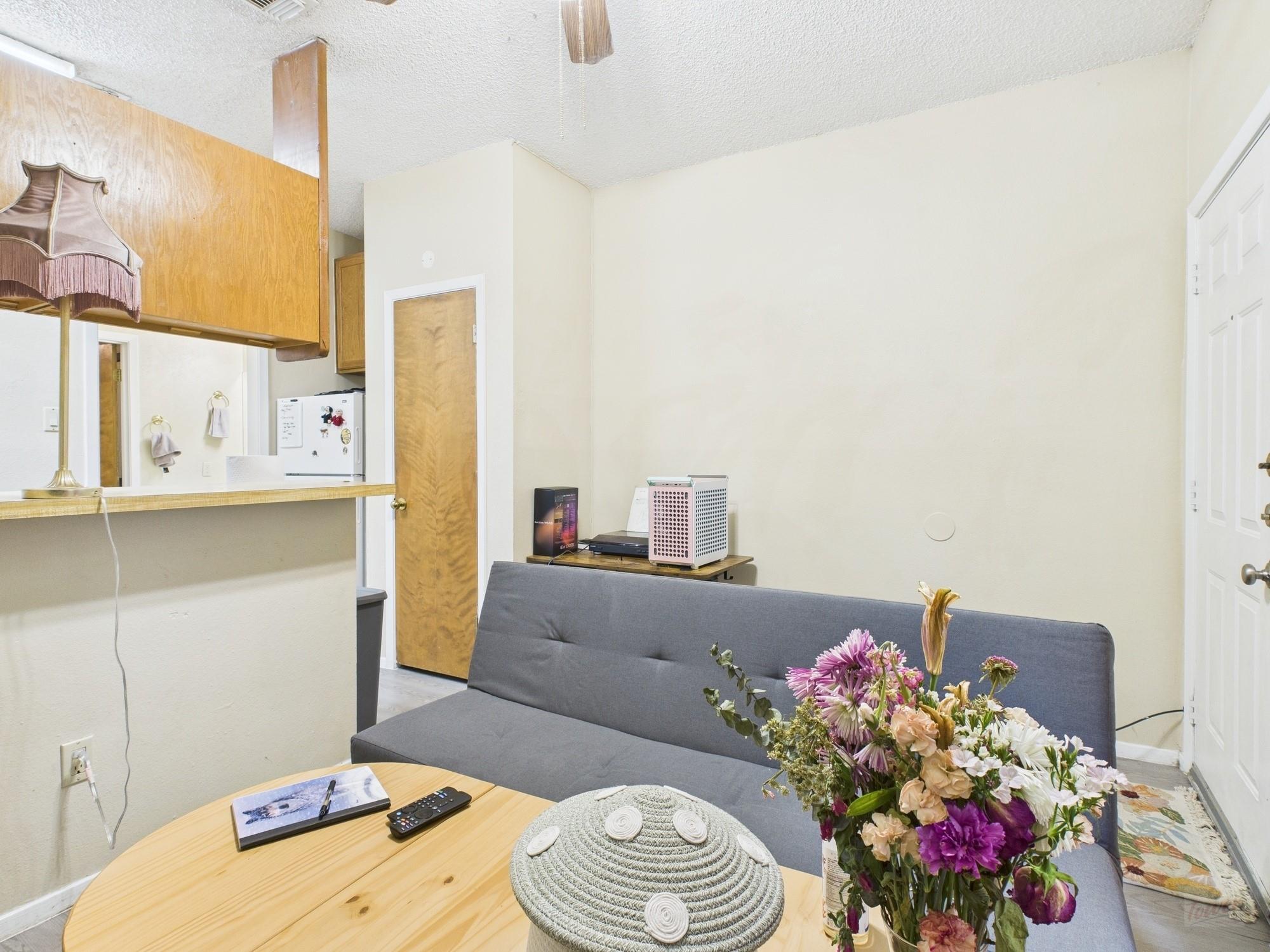 2815 Rio Grande St # 105, Austin, TX 78705