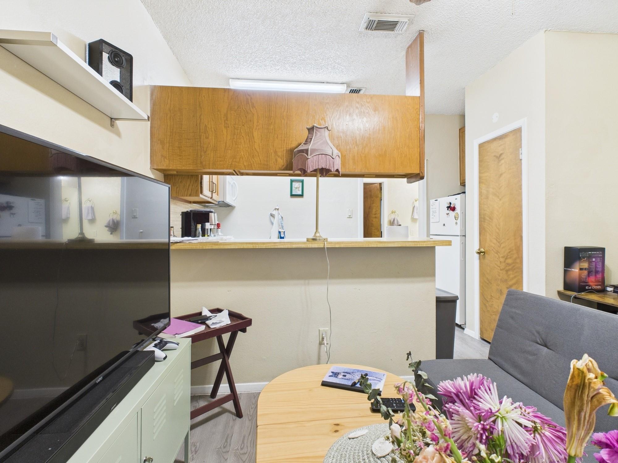 2815 Rio Grande St # 105, Austin, TX 78705