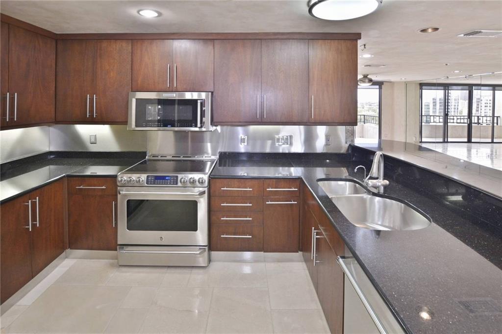 40 N Interstate 35 # 12C2, Austin, TX 78701