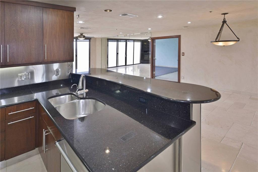 40 N Interstate 35 # 12C2, Austin, TX 78701