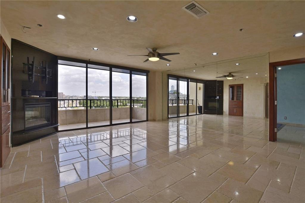 40 N Interstate 35 # 12C2, Austin, TX 78701