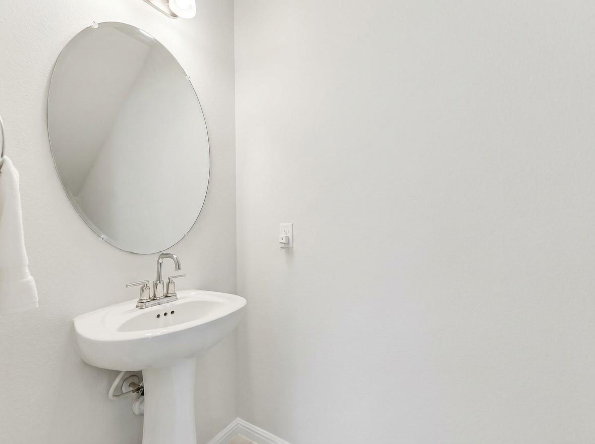 5303 Marsh Ln, Buda, TX 78610