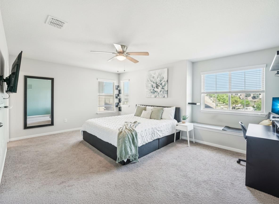 5303 Marsh Ln, Buda, TX 78610