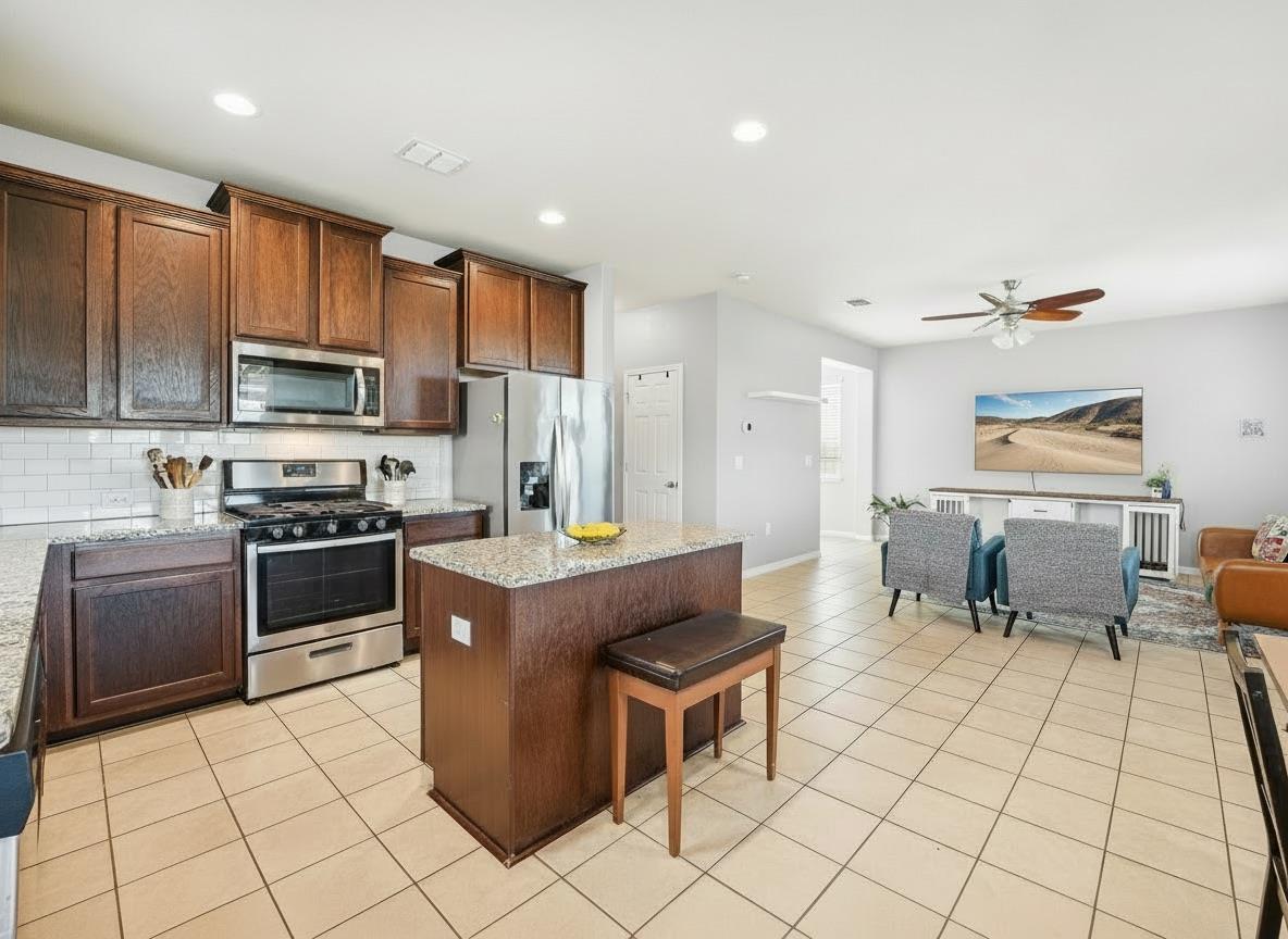 5303 Marsh Ln, Buda, TX 78610