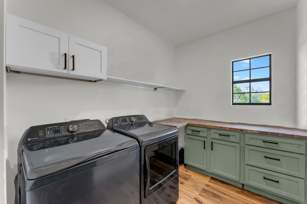 109 Lavonna Fox Dr, Burnet, TX 78611