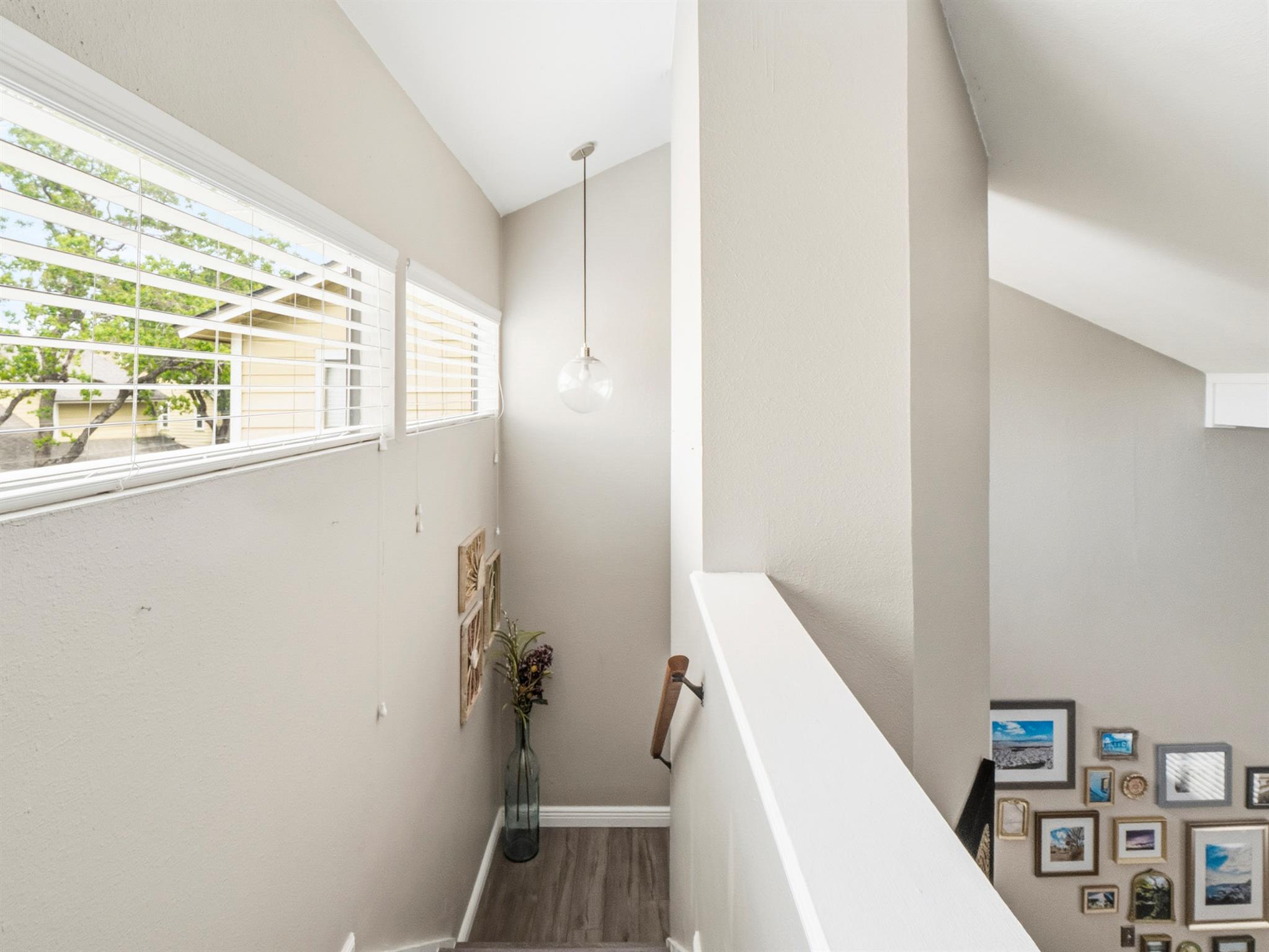 512 Eberhart Ln # 204, Austin, TX 78745