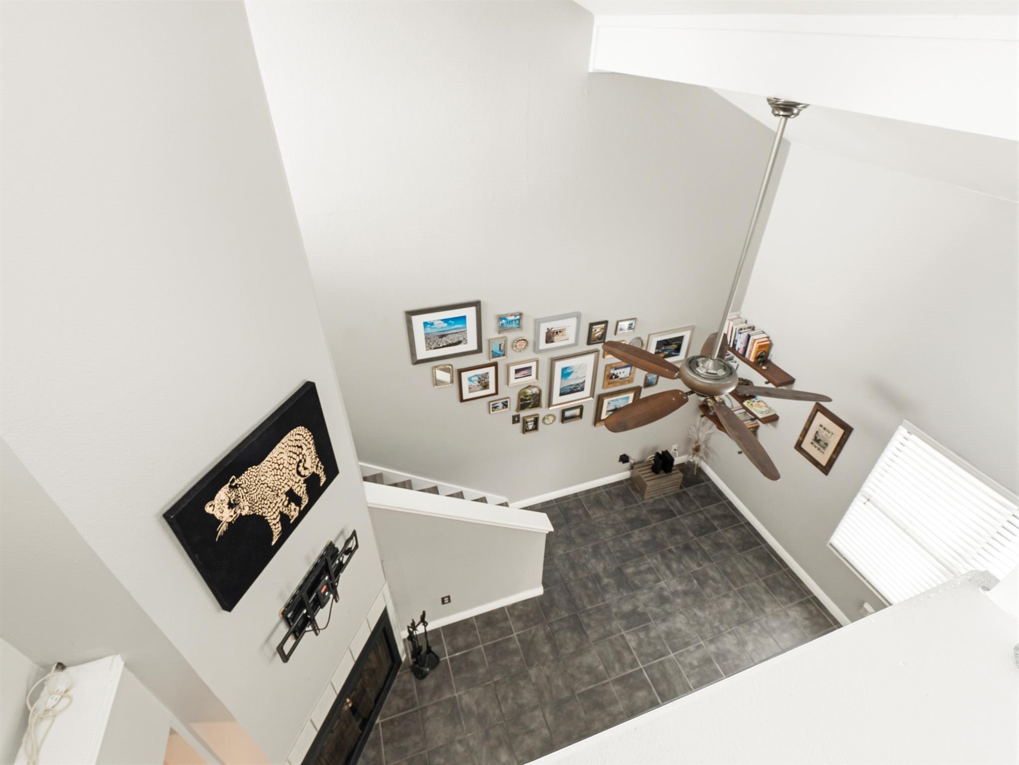 512 Eberhart Ln # 204, Austin, TX 78745