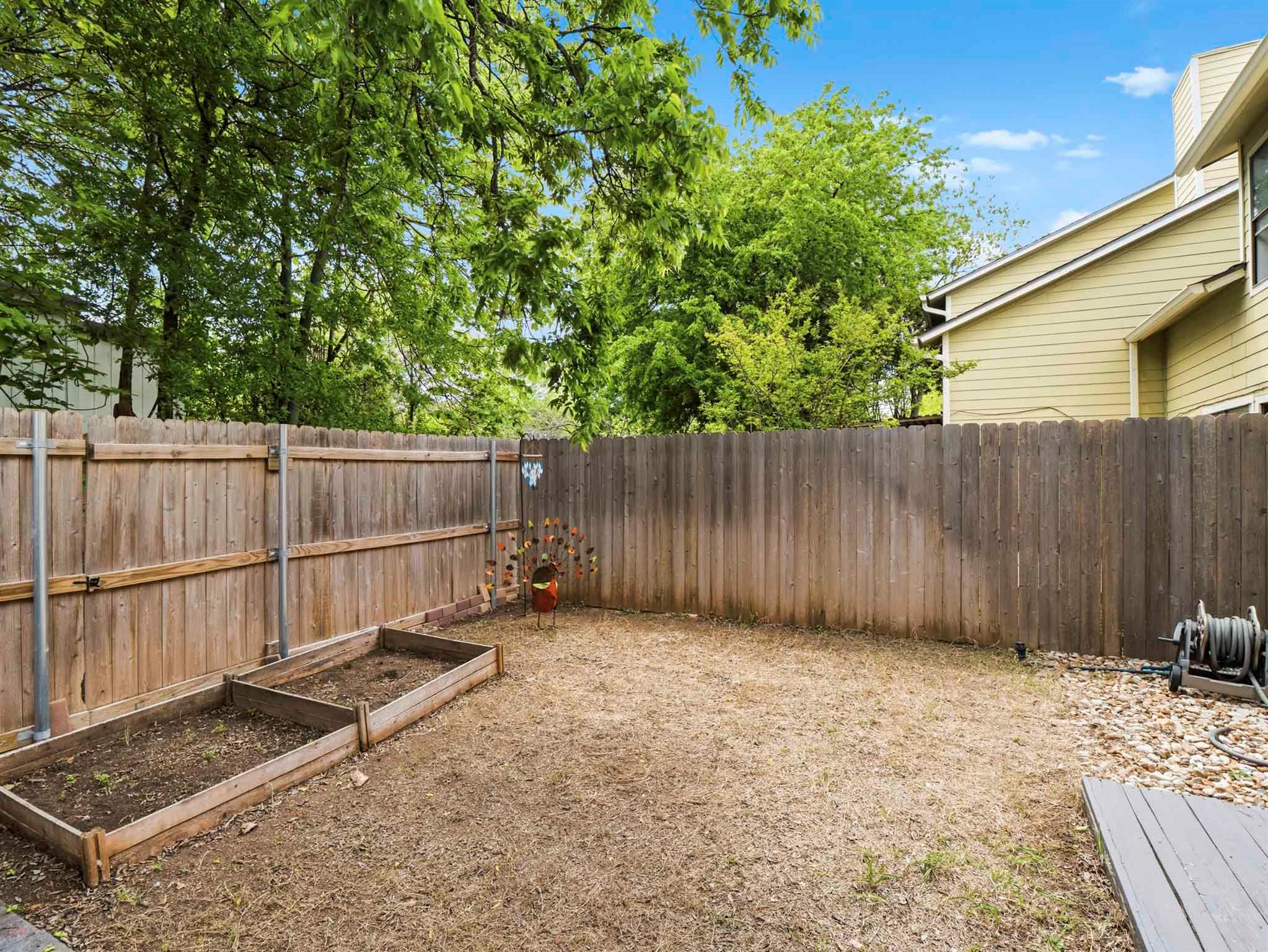 512 Eberhart Ln # 204, Austin, TX 78745