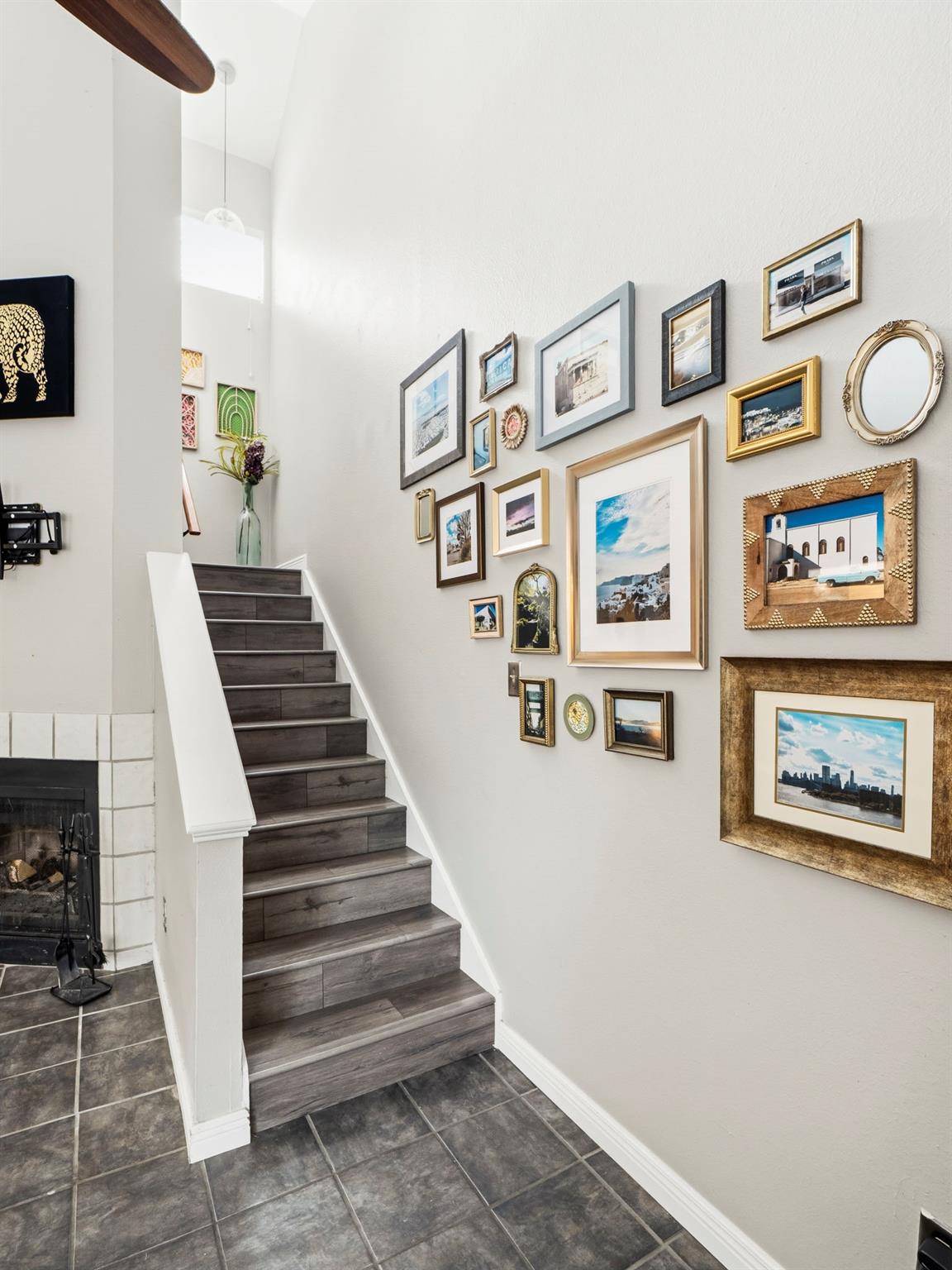 512 Eberhart Ln # 204, Austin, TX 78745