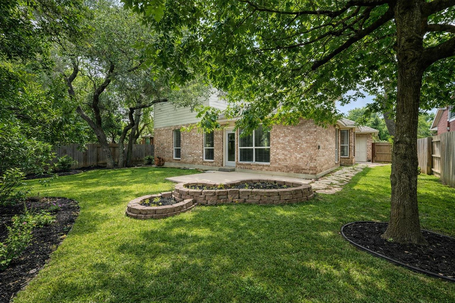 6405 Salcon Cliff Dr, Austin, TX 78749