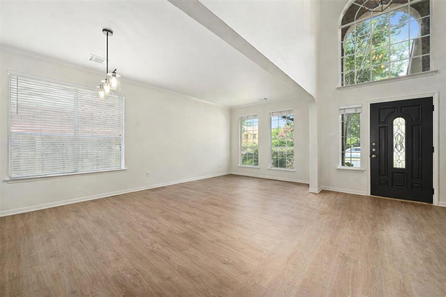 6405 Salcon Cliff Dr, Austin, TX 78749