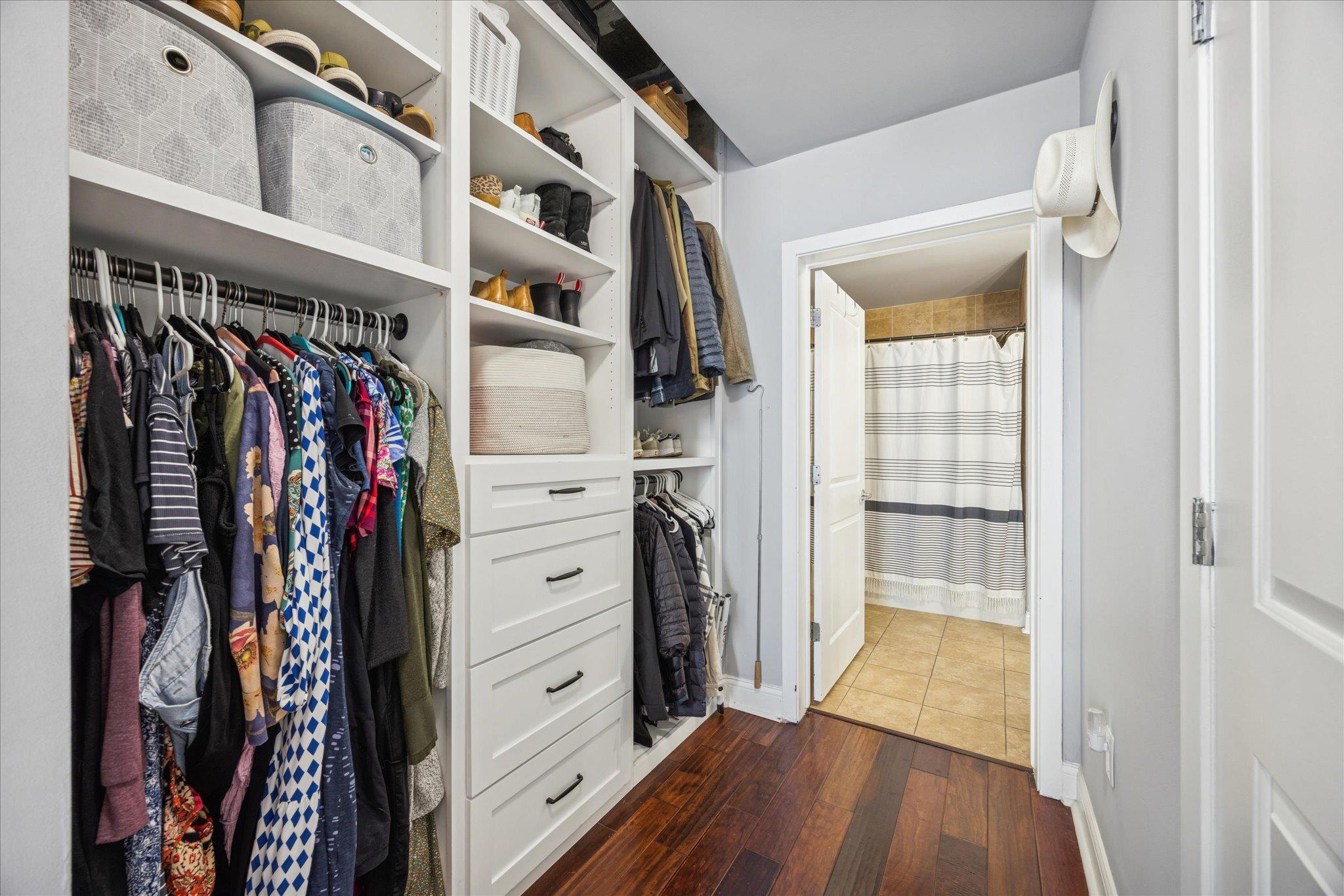 360 Nueces St # 4009, Austin, TX 78701