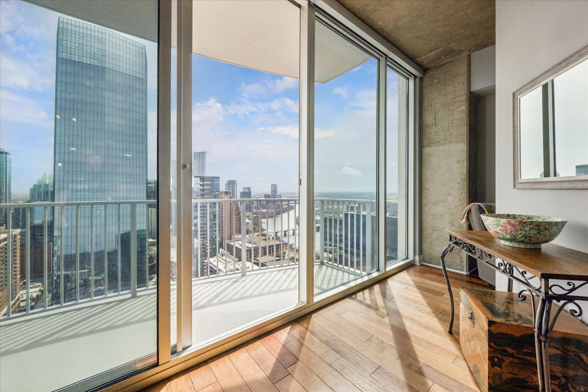 360 Nueces St # 4009, Austin, TX 78701