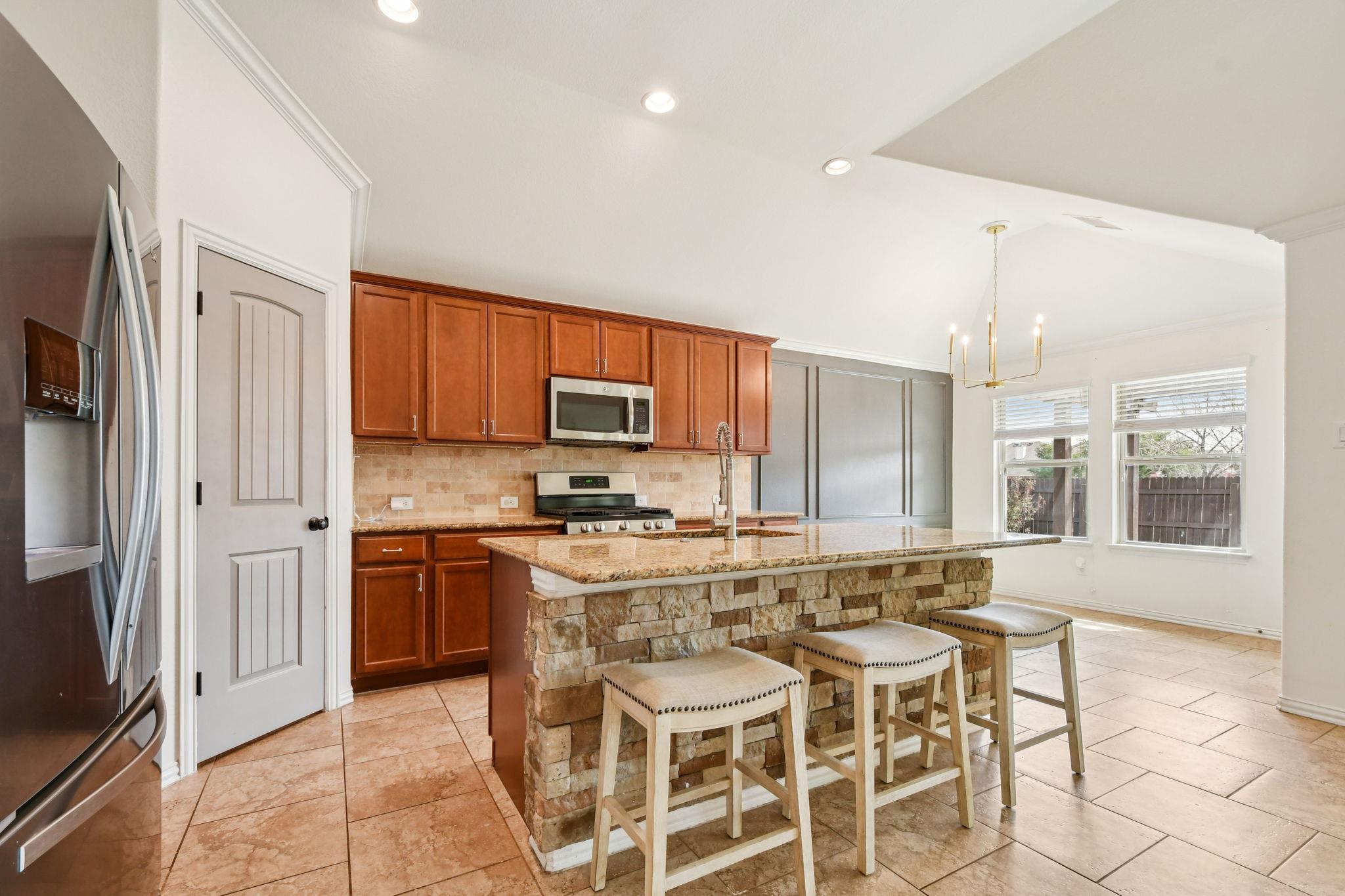 329 Evening Star, Kyle, TX 78640