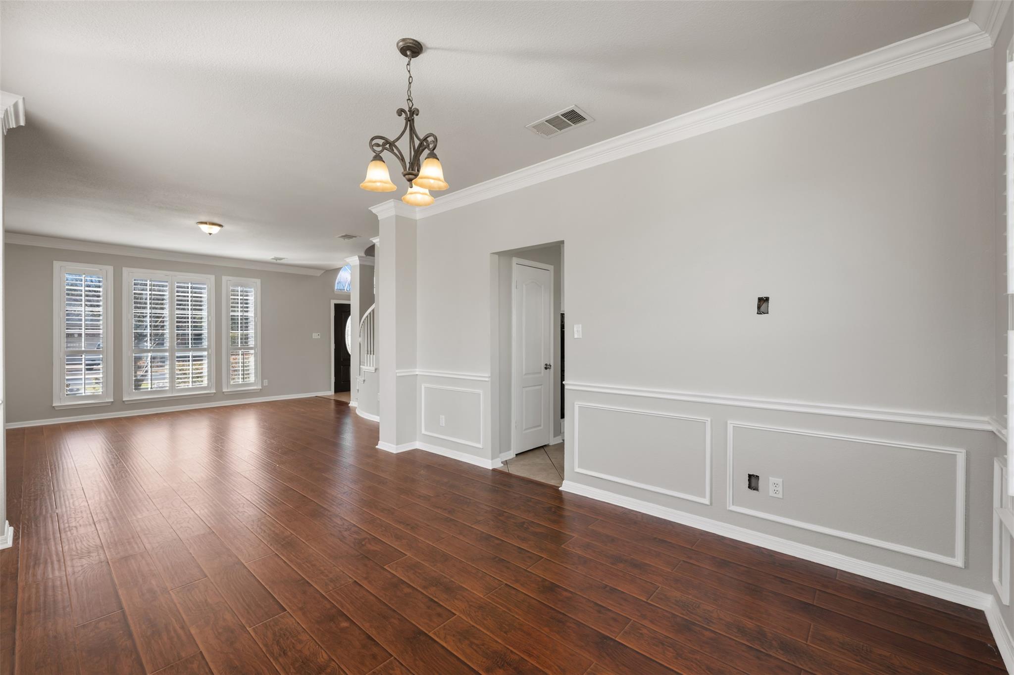 3893 Royal Troon Dr, Round Rock, TX 78664