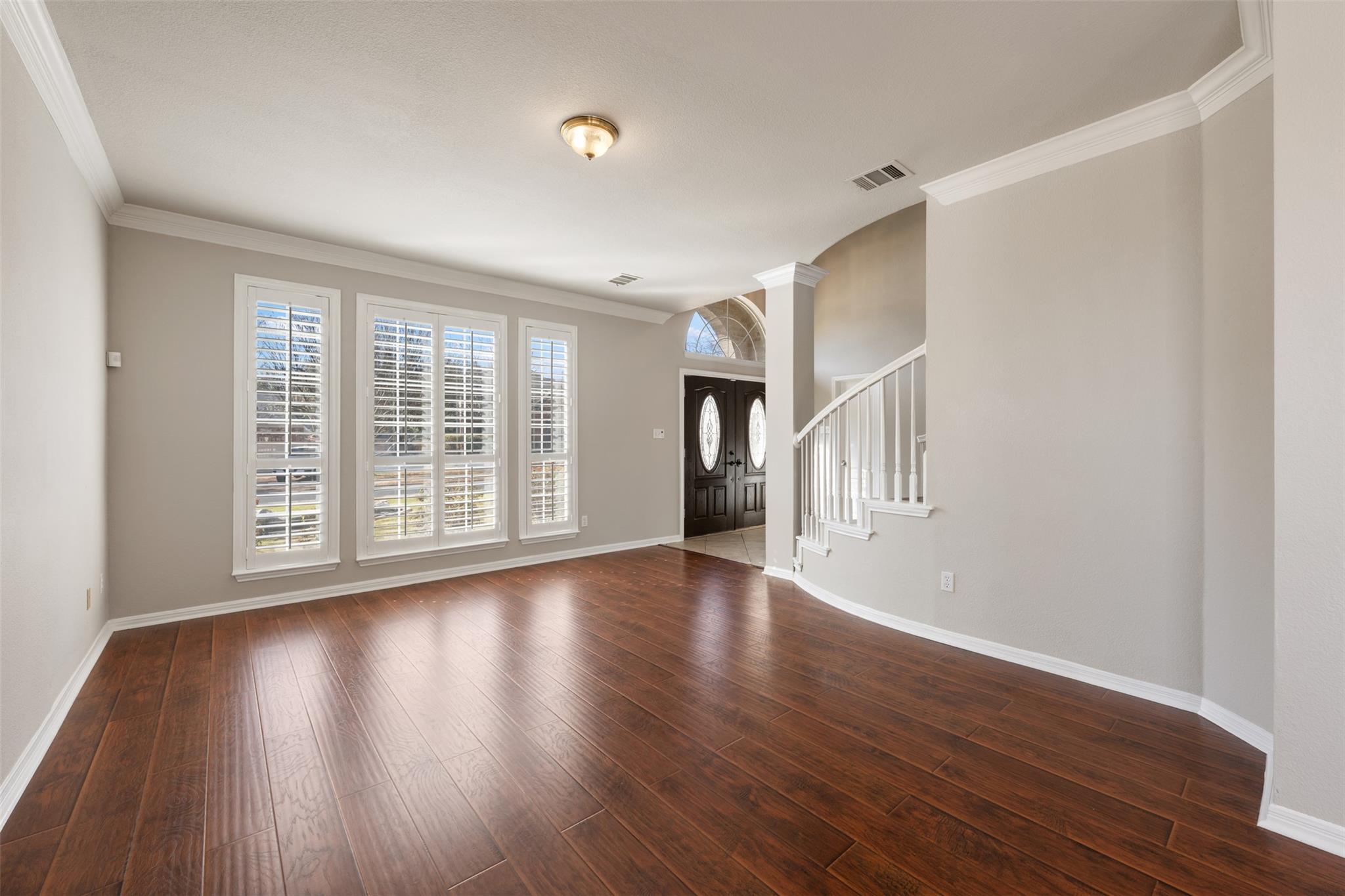 3893 Royal Troon Dr, Round Rock, TX 78664