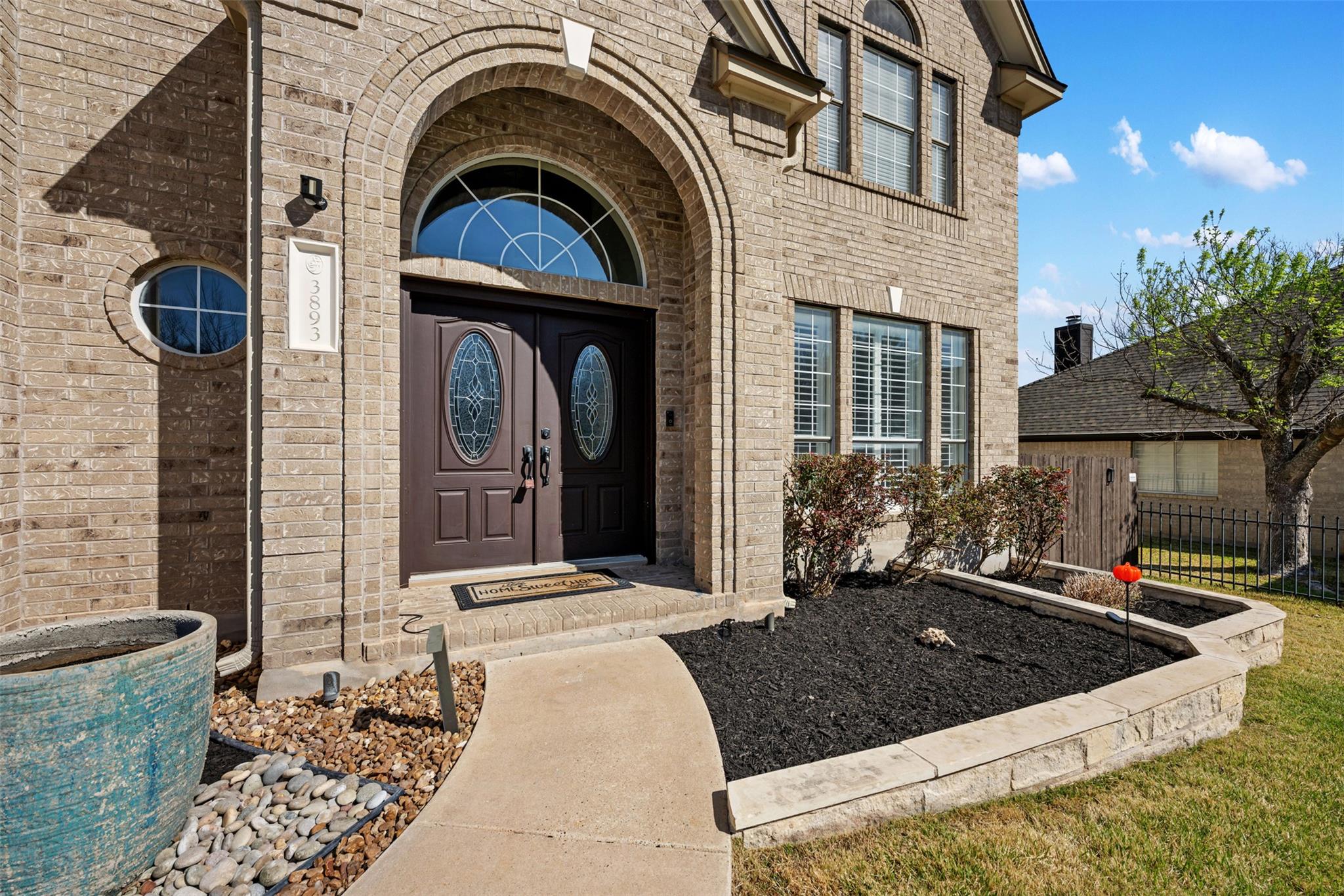 3893 Royal Troon Dr, Round Rock, TX 78664