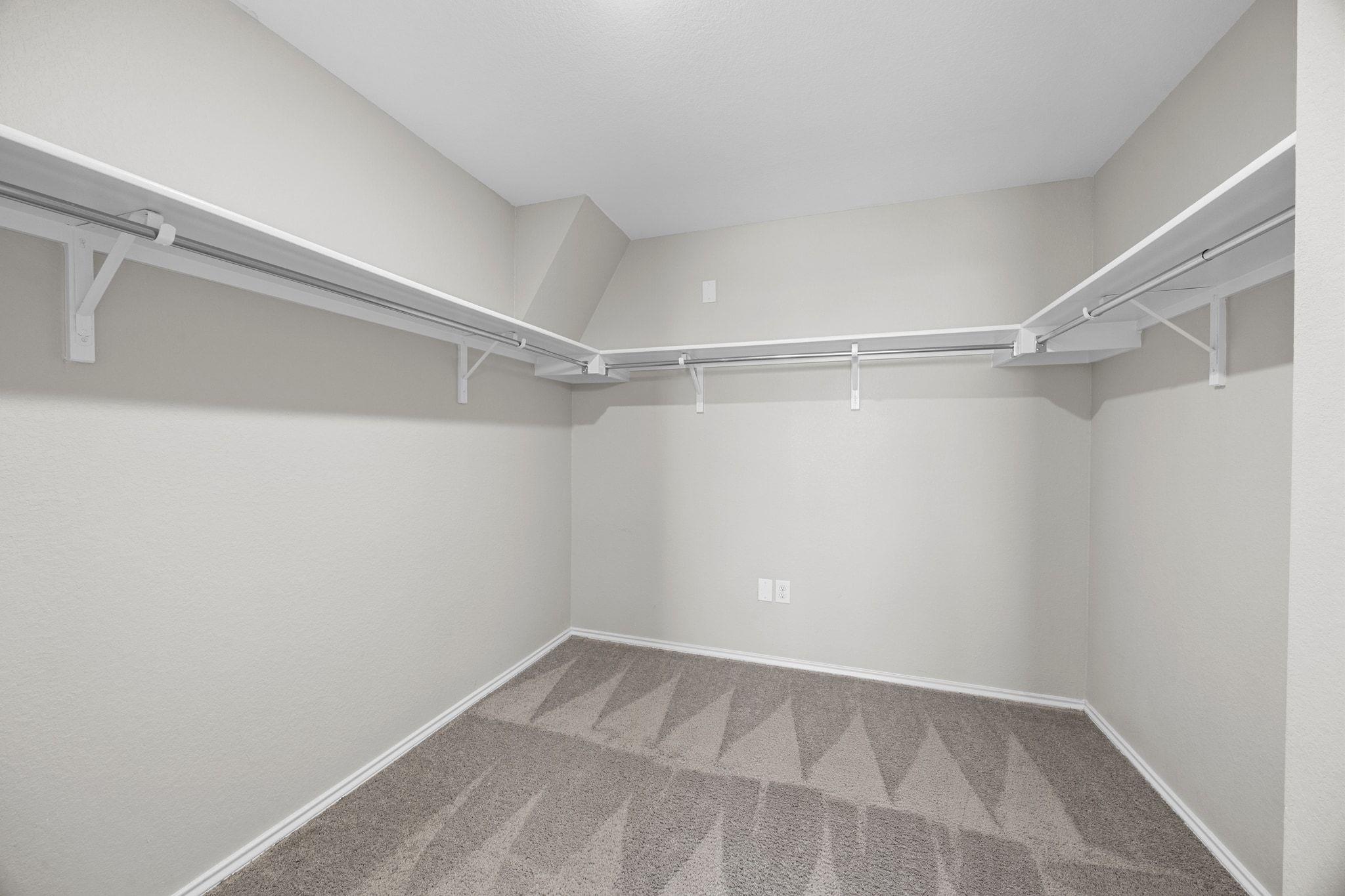 6312 Wagon Spring St, Del Valle, TX 78617