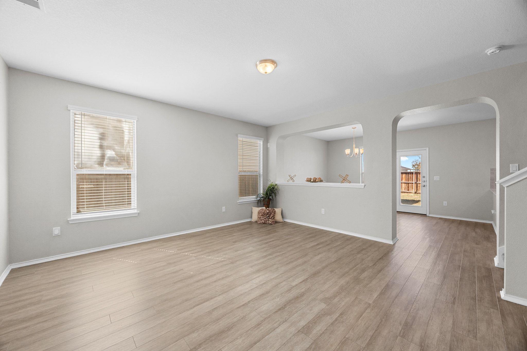 6312 Wagon Spring St, Del Valle, TX 78617