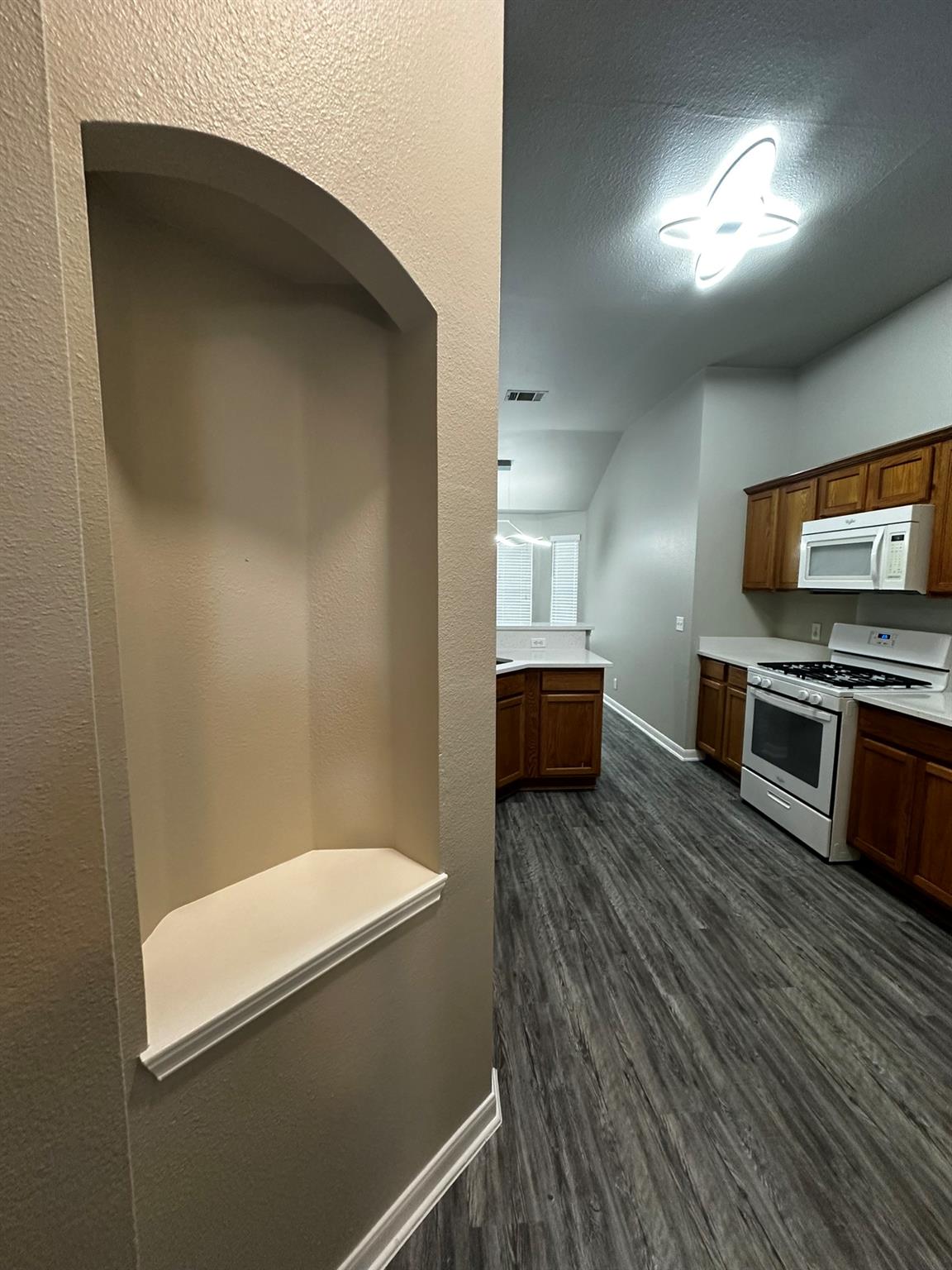 7220 Wardman Dr, Del Valle, TX 78617