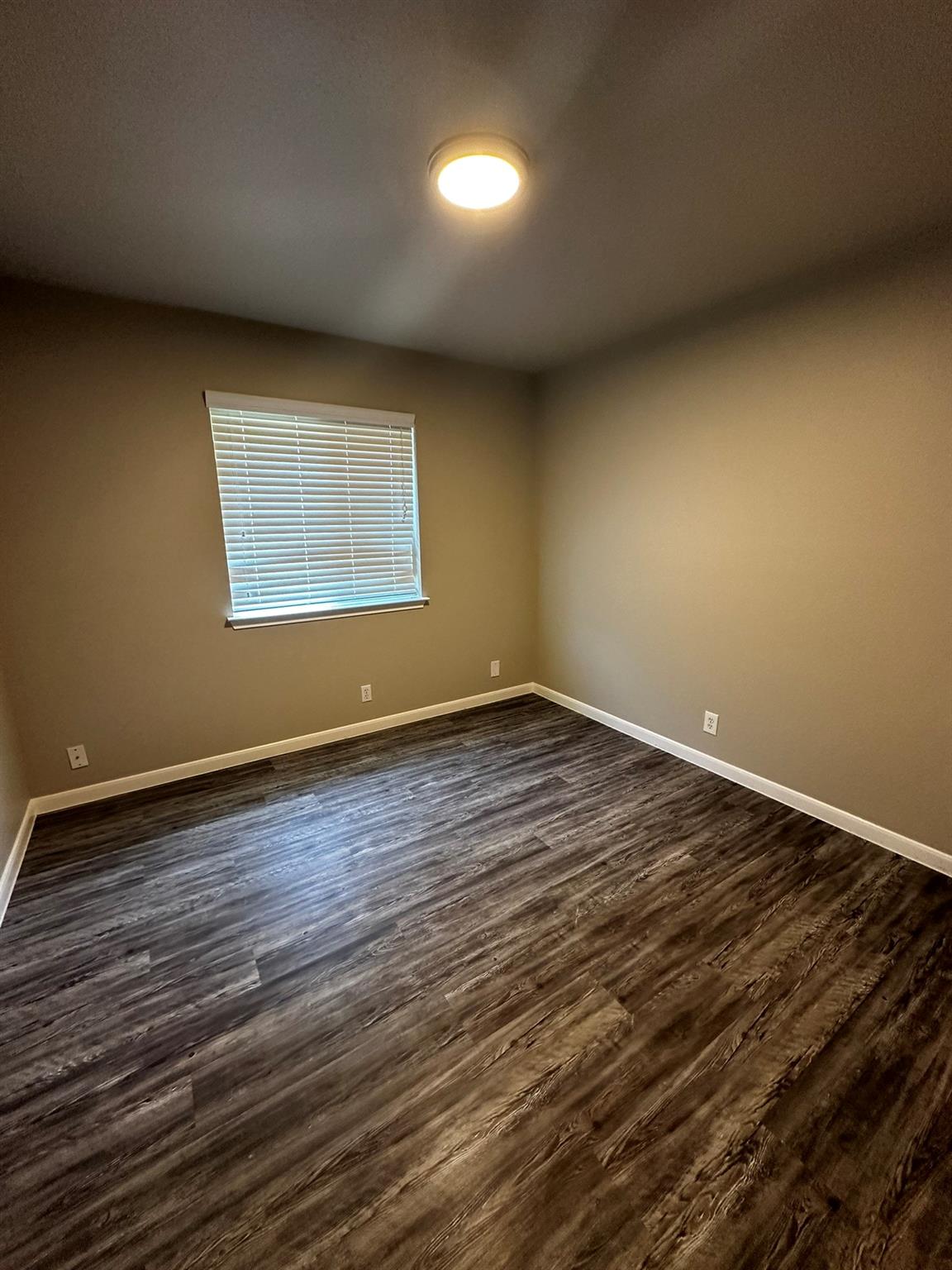 7220 Wardman Dr, Del Valle, TX 78617