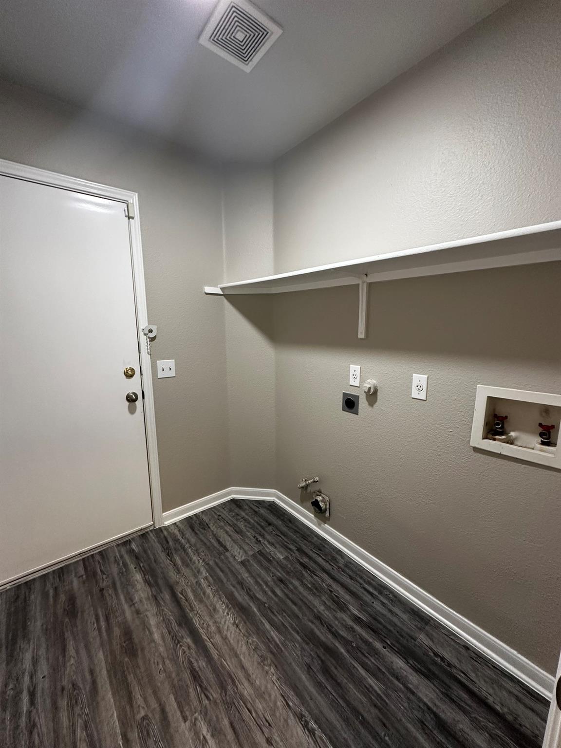 7220 Wardman Dr, Del Valle, TX 78617