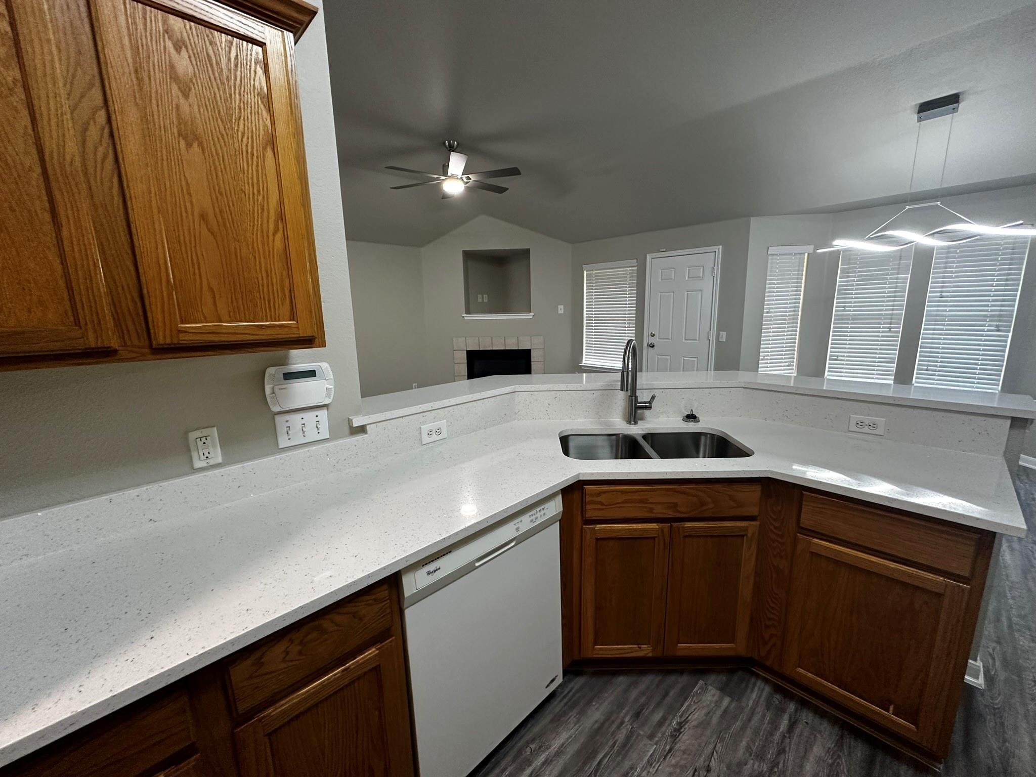 7220 Wardman Dr, Del Valle, TX 78617