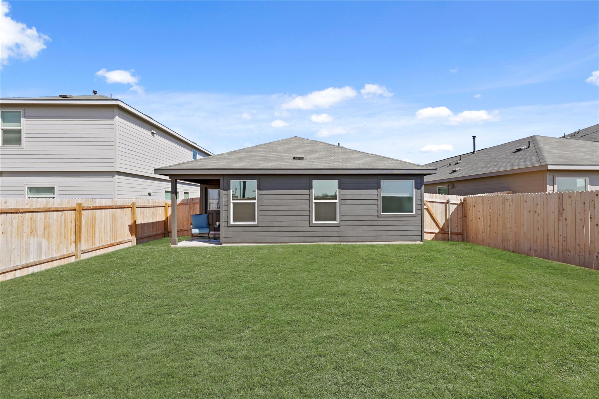 1073 Soapstone Pass, Maxwell, TX 78656