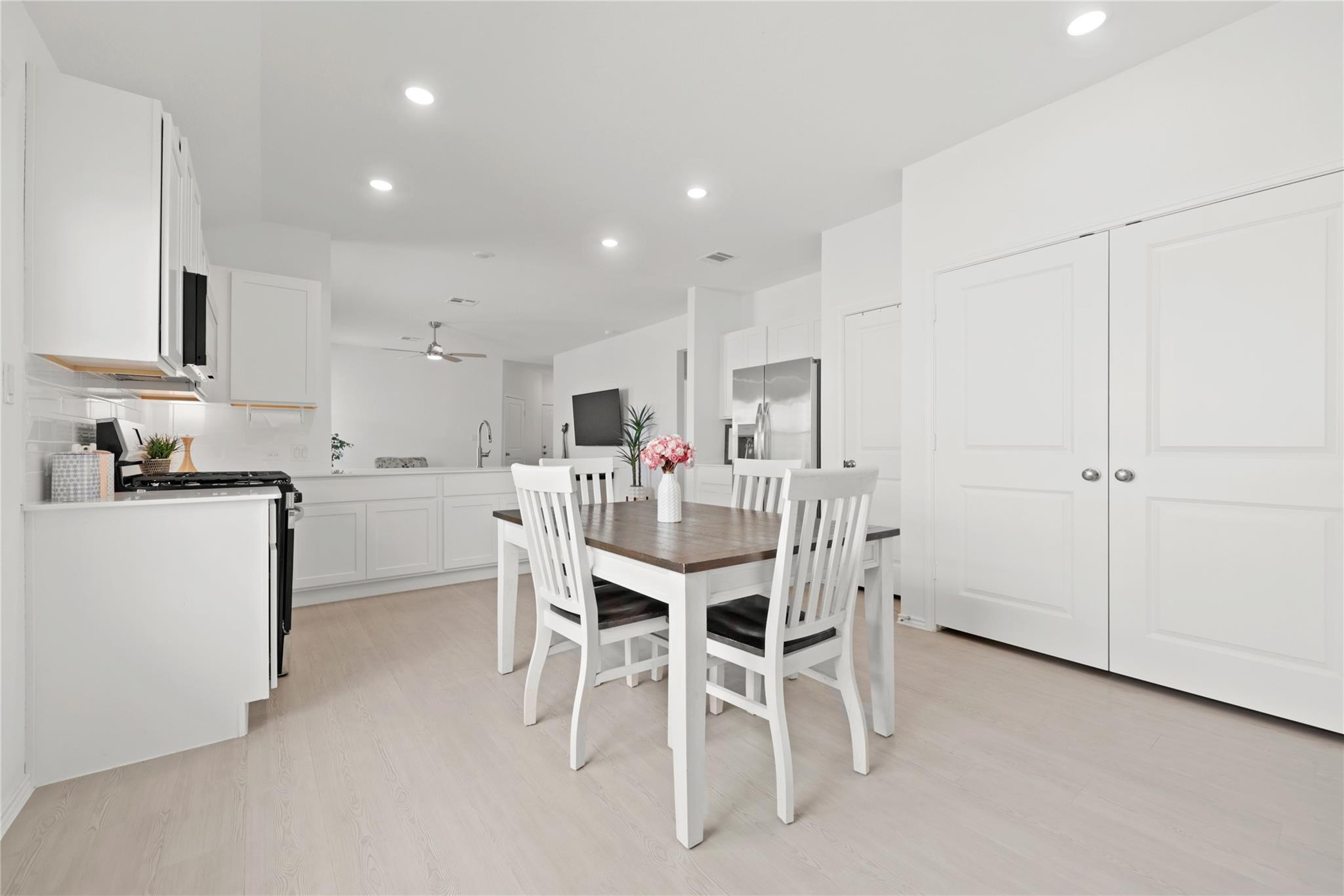 1073 Soapstone Pass, Maxwell, TX 78656