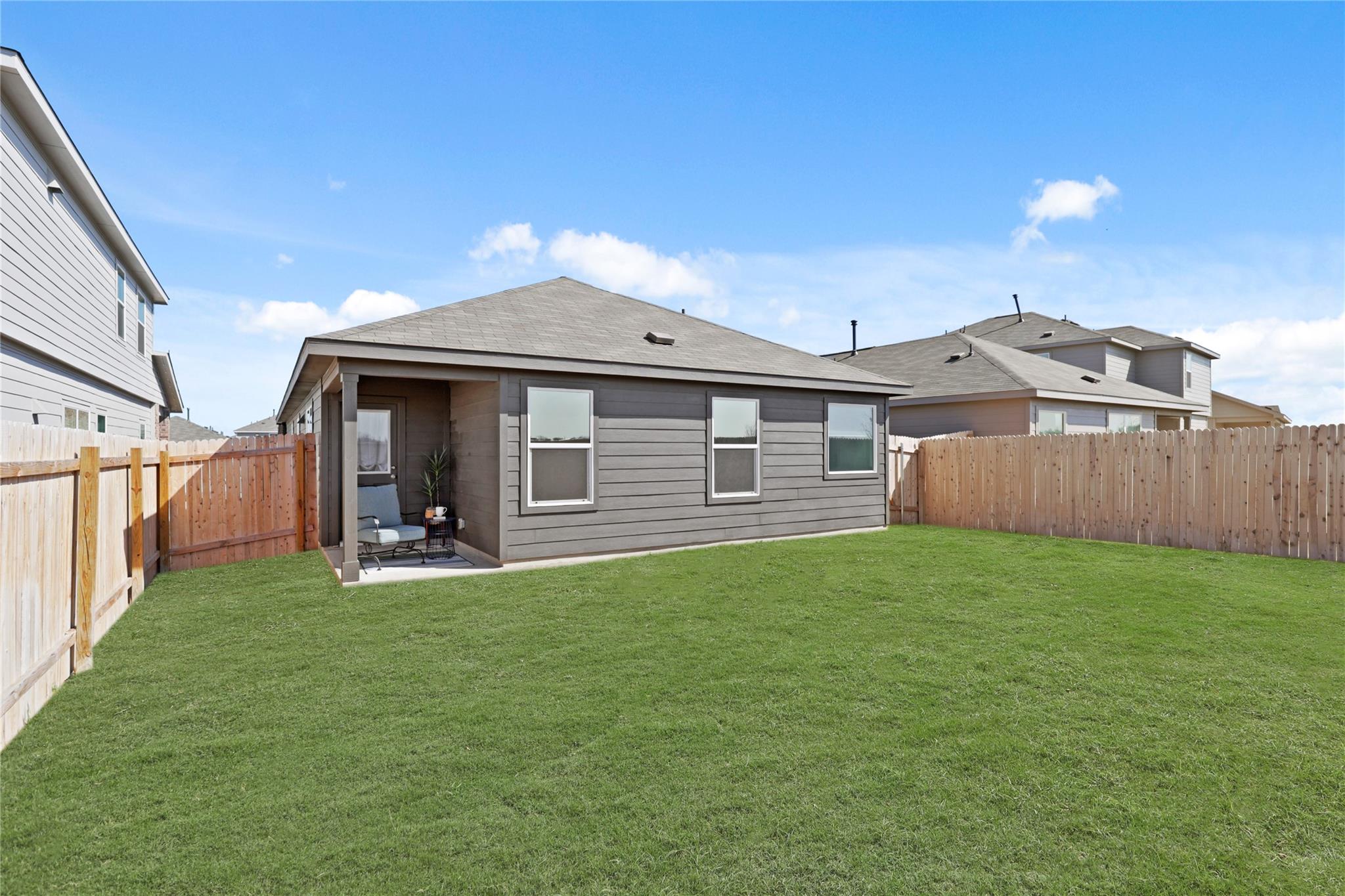 1073 Soapstone Pass, Maxwell, TX 78656