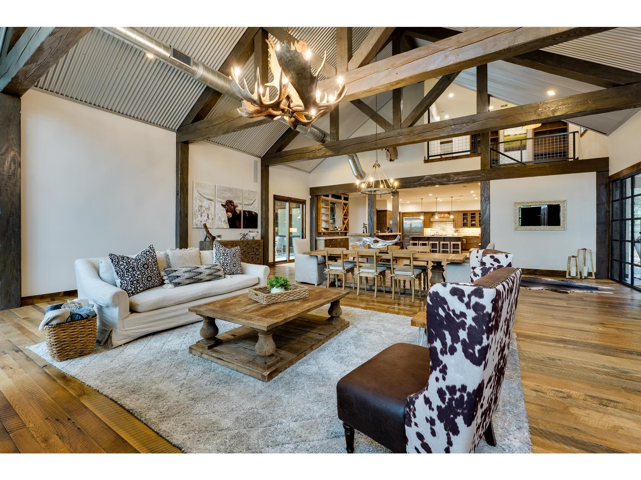 19604 Flying J Blvd, Spicewood, TX 78669