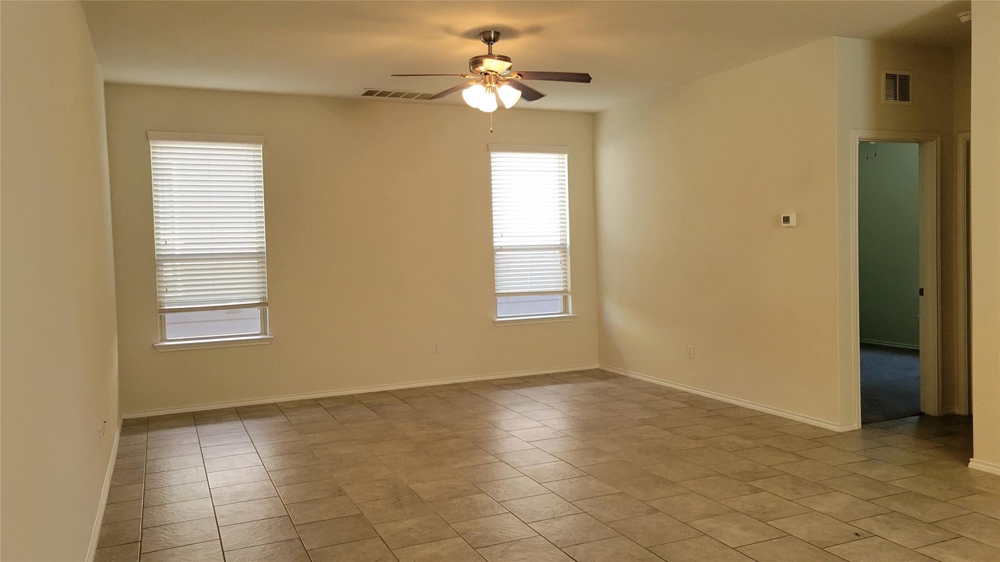 2601 Chandler Creek Blvd # 14, Round Rock, TX 78665