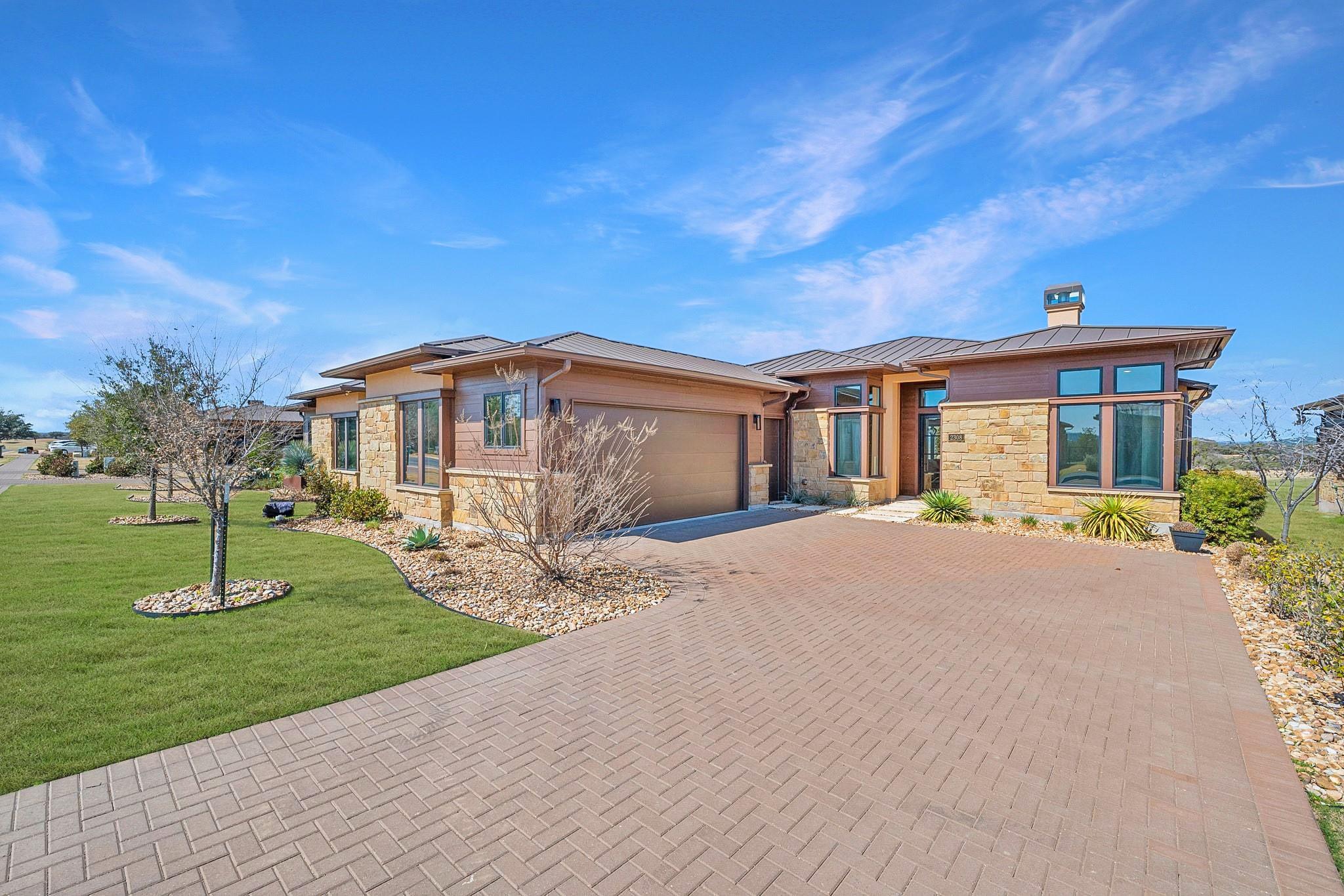 2308 KAHALA SUNSET Dr, Spicewood, TX 78669