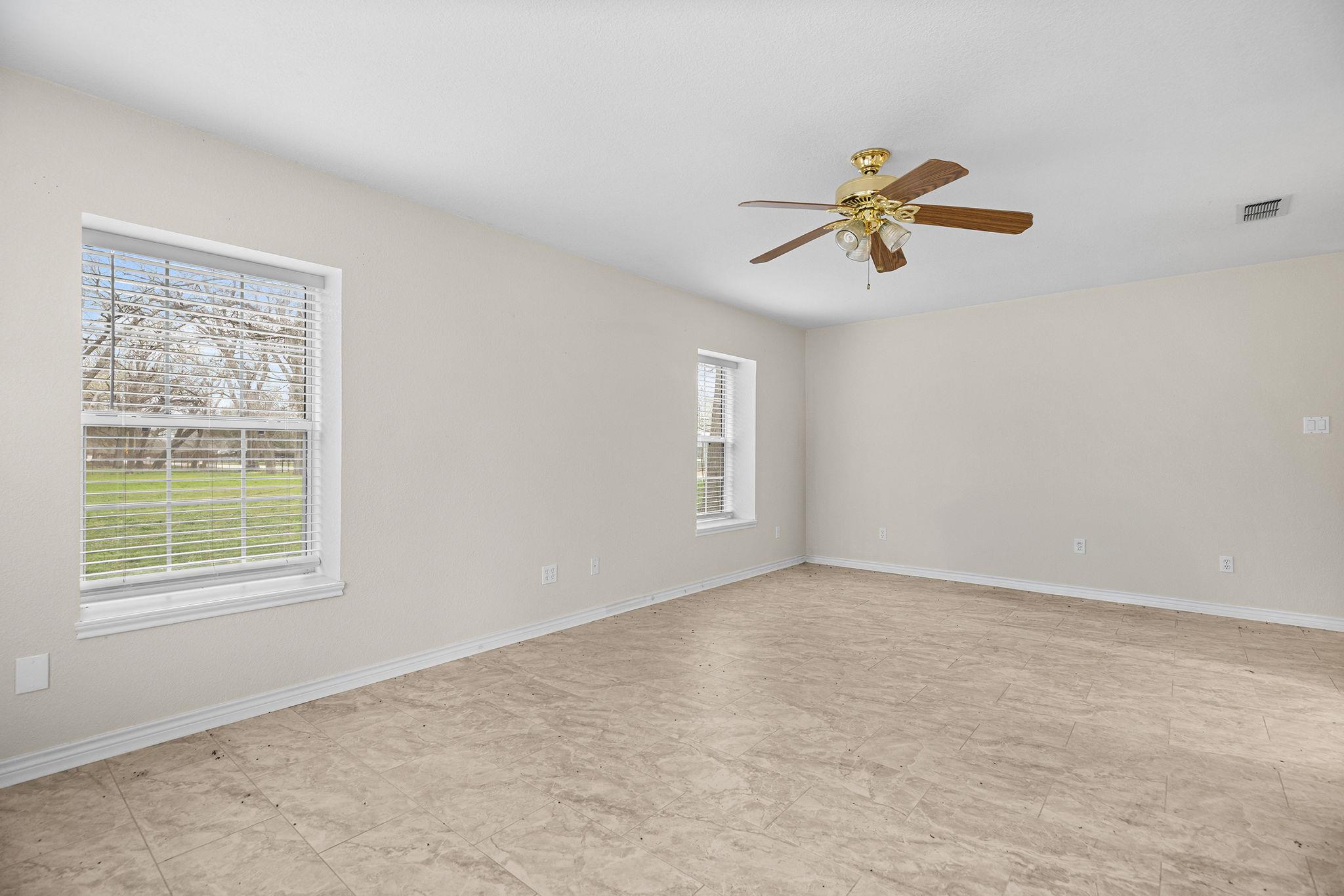 75 County Road 129, Taylor, TX 76574