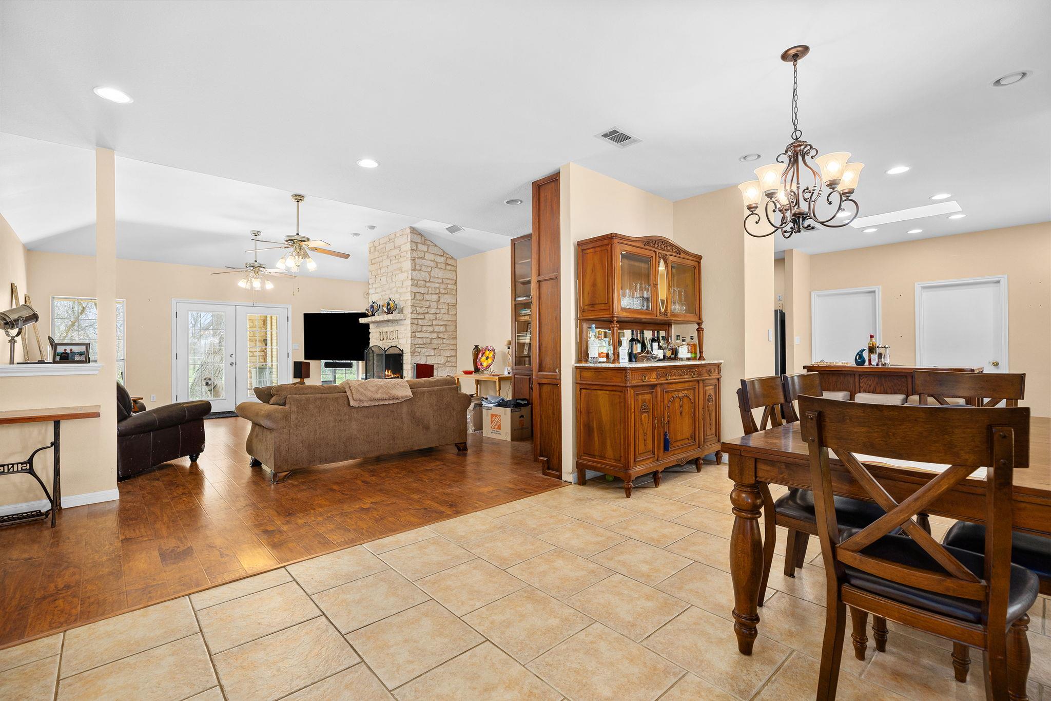 75 County Road 129, Taylor, TX 76574