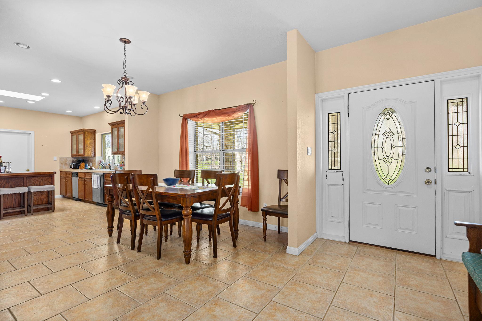 75 County Road 129, Taylor, TX 76574