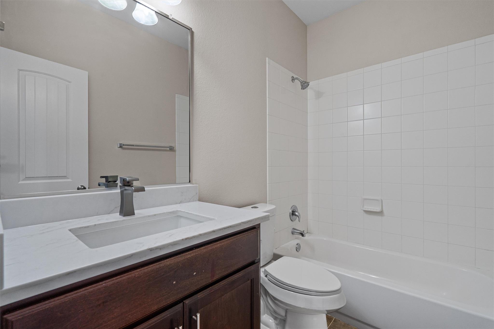 125 Palestine Cv, Hutto, TX 78634