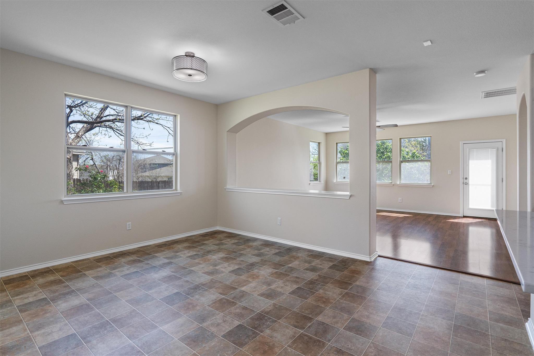 125 Palestine Cv, Hutto, TX 78634