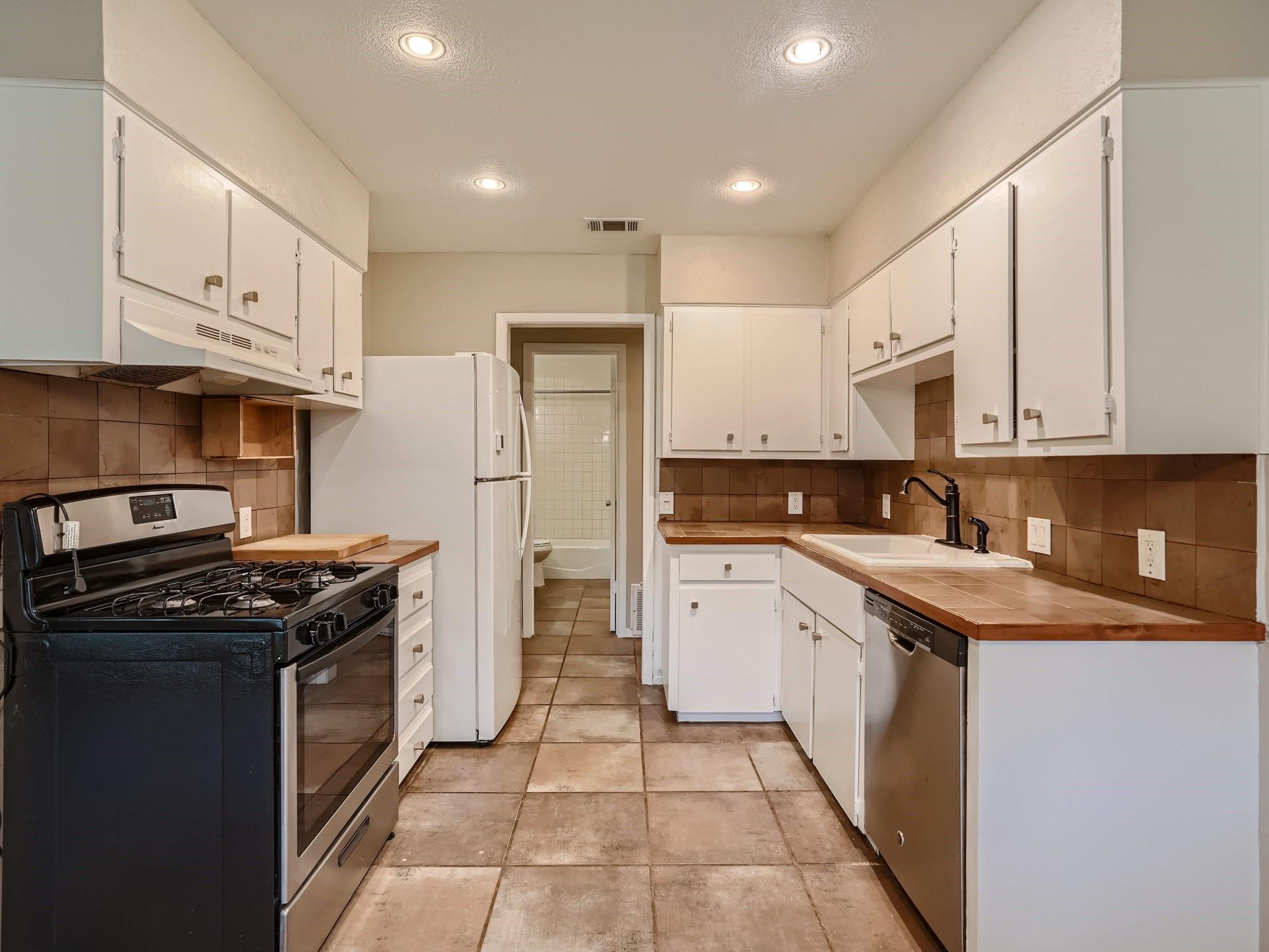 1209 Speer Ln, Austin, TX 78745