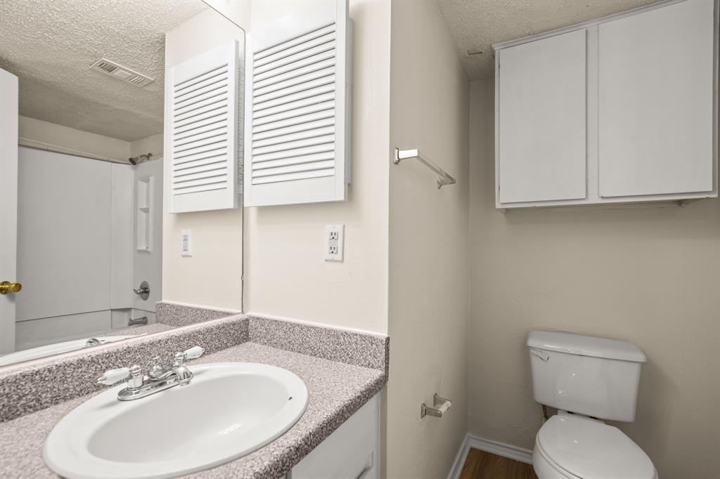 2401 Leon St # 105, Austin, TX 78705