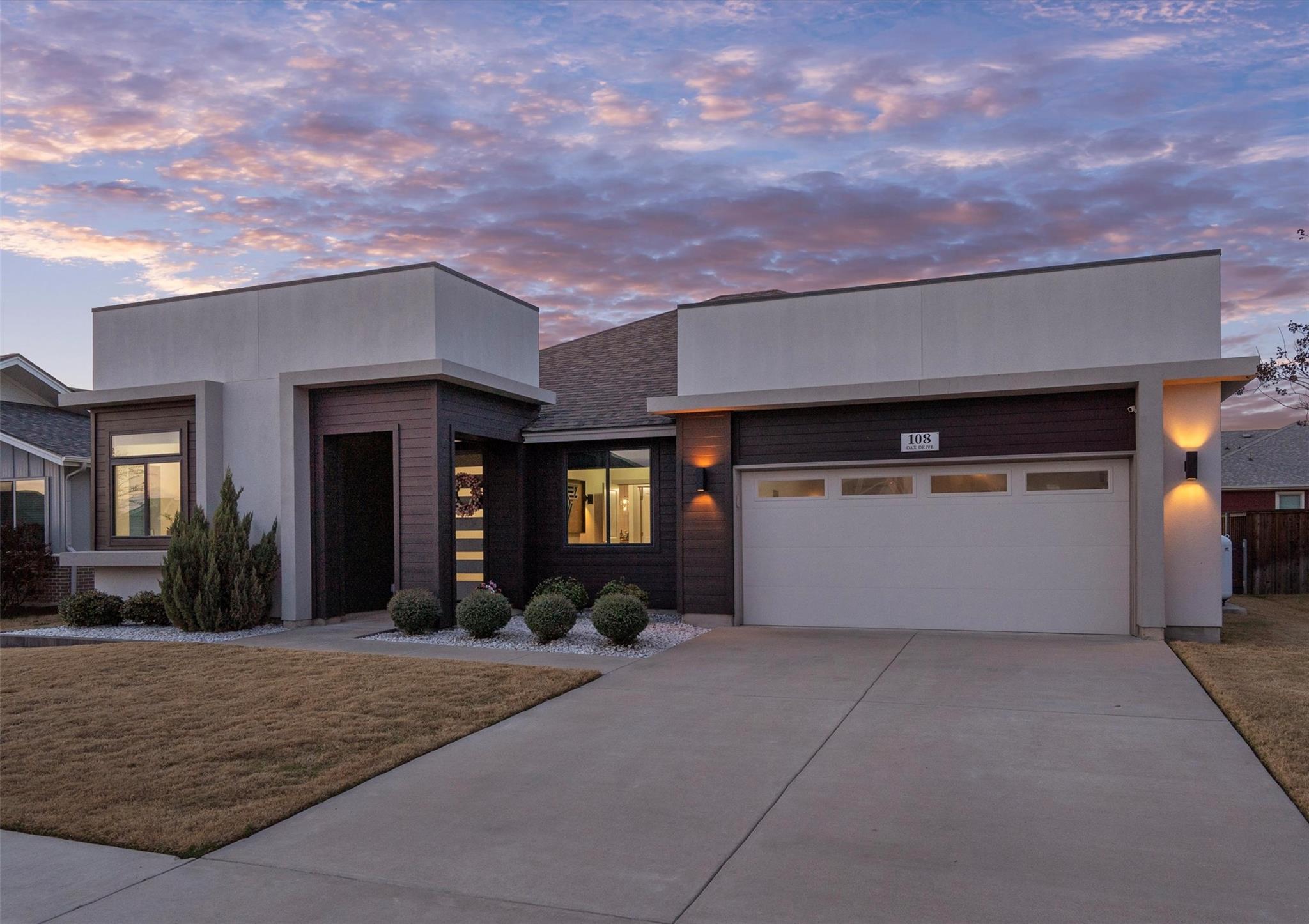 108 Dax Dr, Liberty Hill, TX 78642