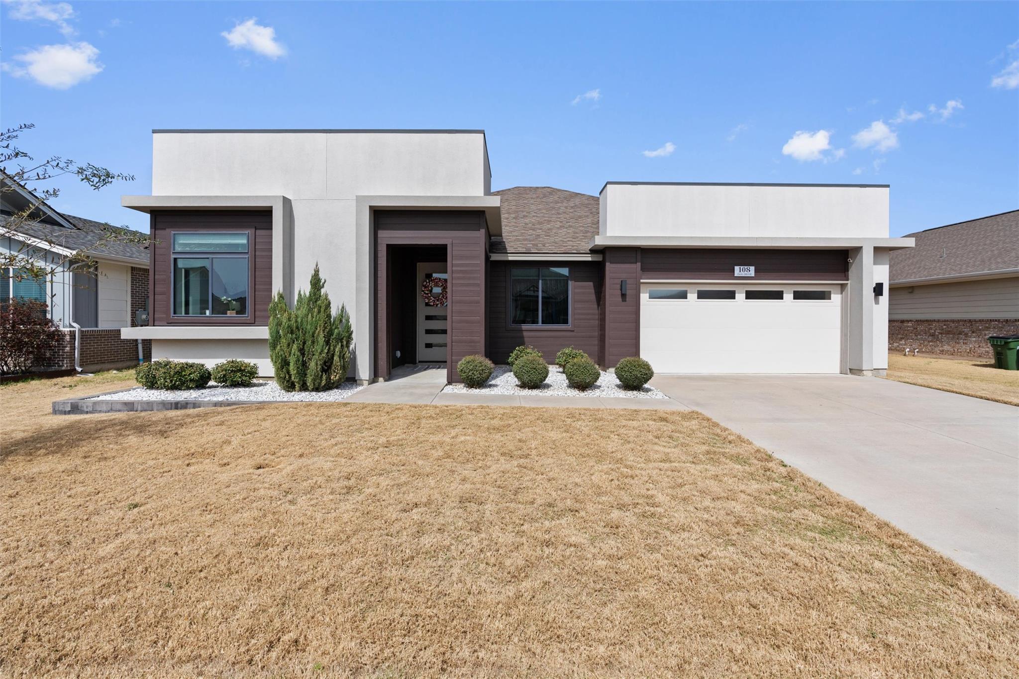 108 Dax Dr, Liberty Hill, TX 78642